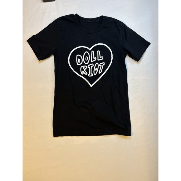 The Unbranded Brand Other - Doll Riot‎ Graphic Tshirt Size S